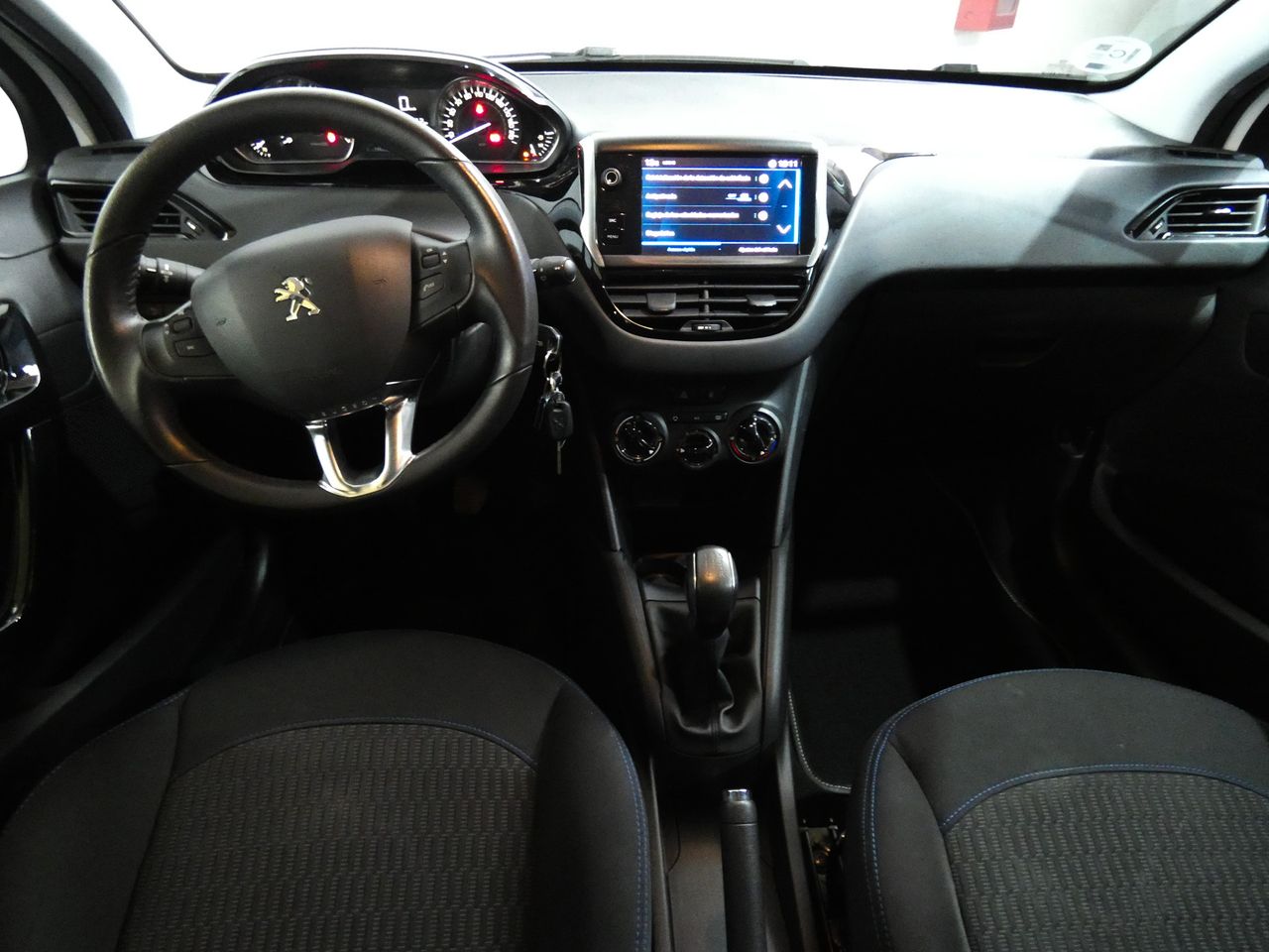 Foto Peugeot 208 6