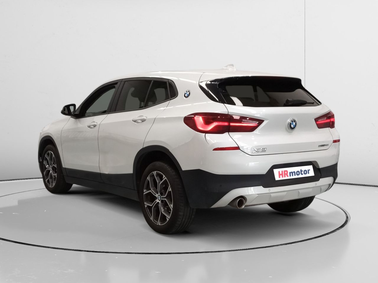 Foto BMW X2 4