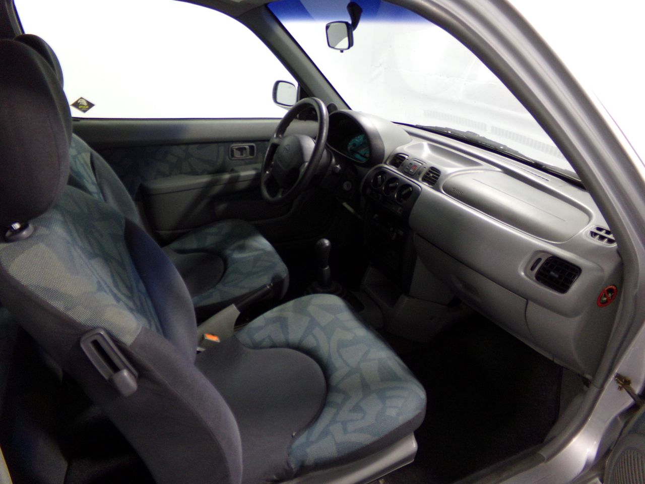 Foto Nissan Micra 10