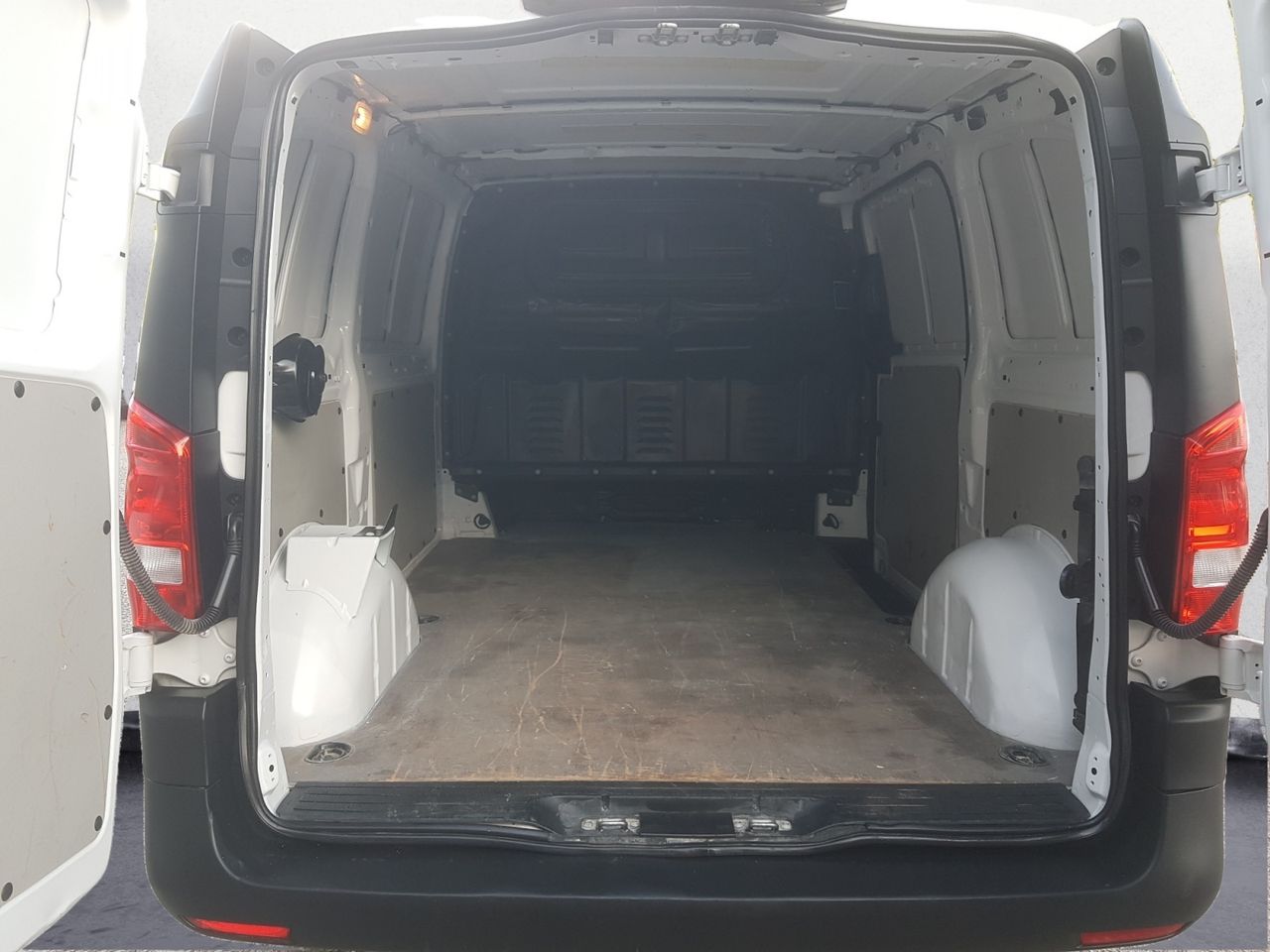 Foto Mercedes-Benz Vito 22