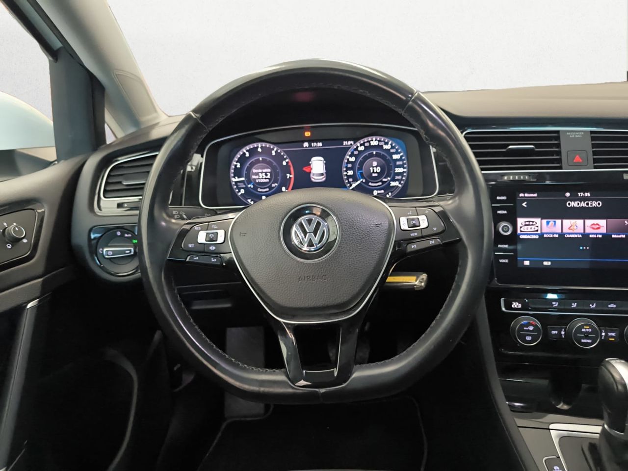 Foto Volkswagen Golf 14