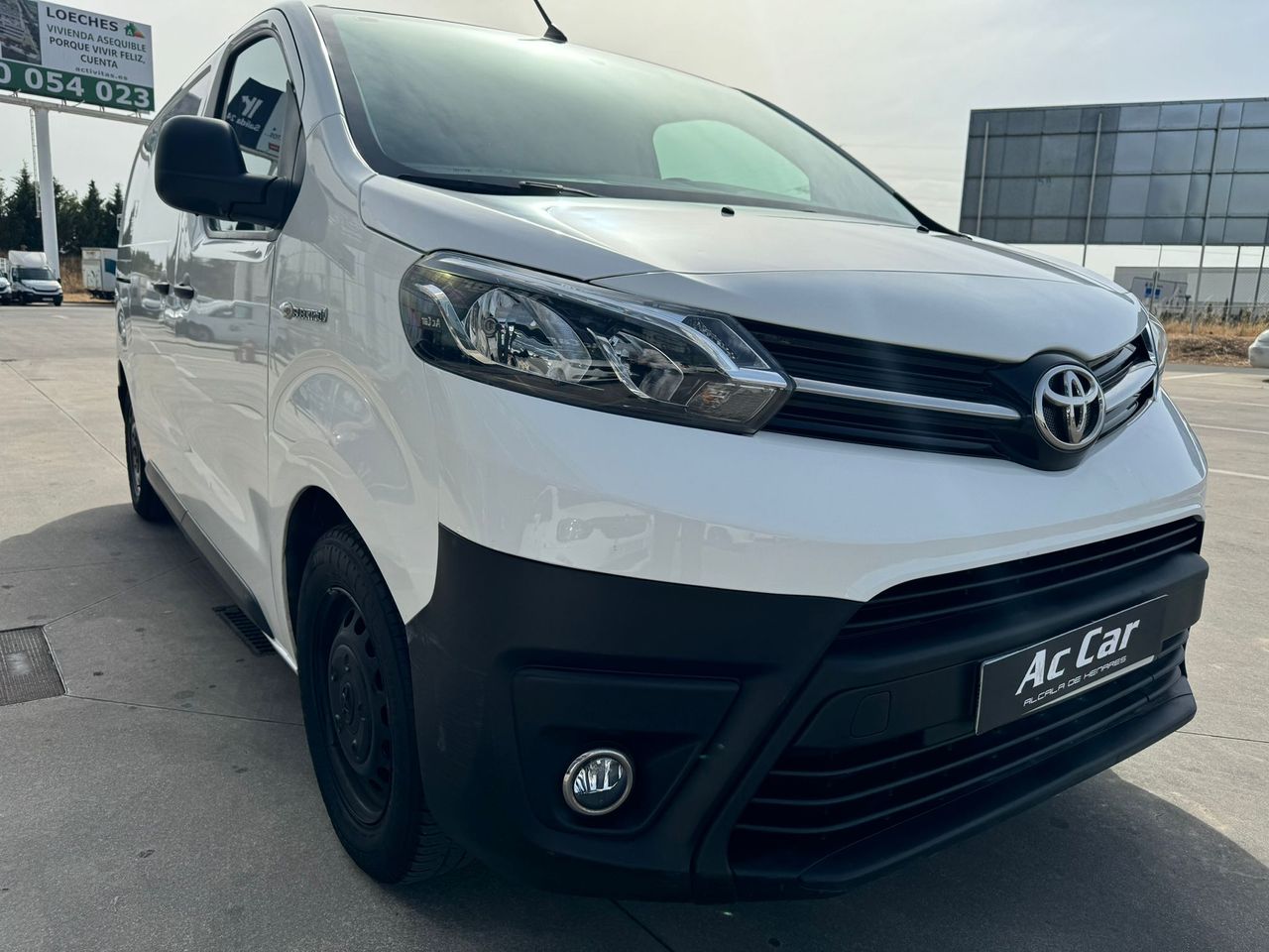 Foto Toyota Proace 13