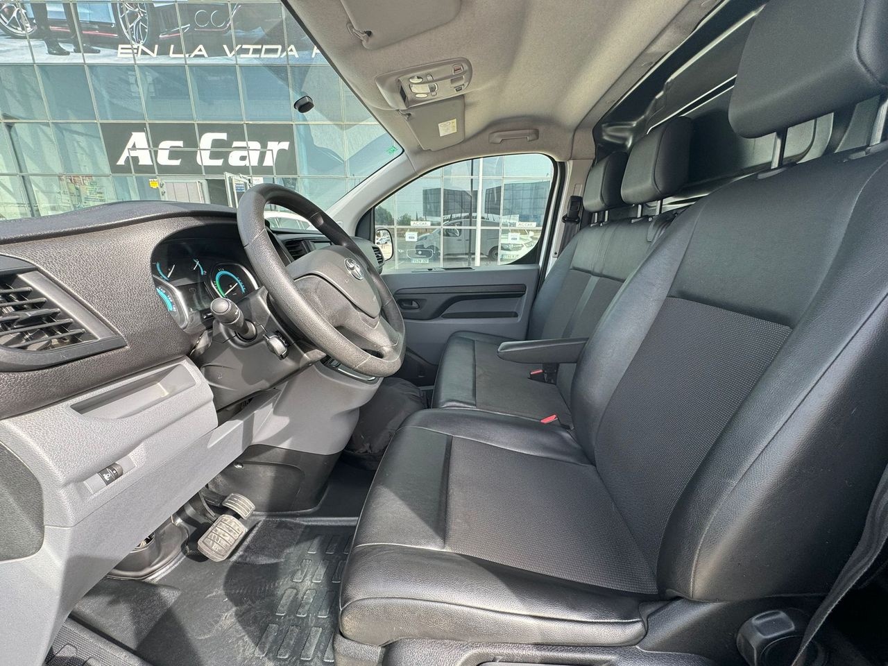 Foto Toyota Proace 18