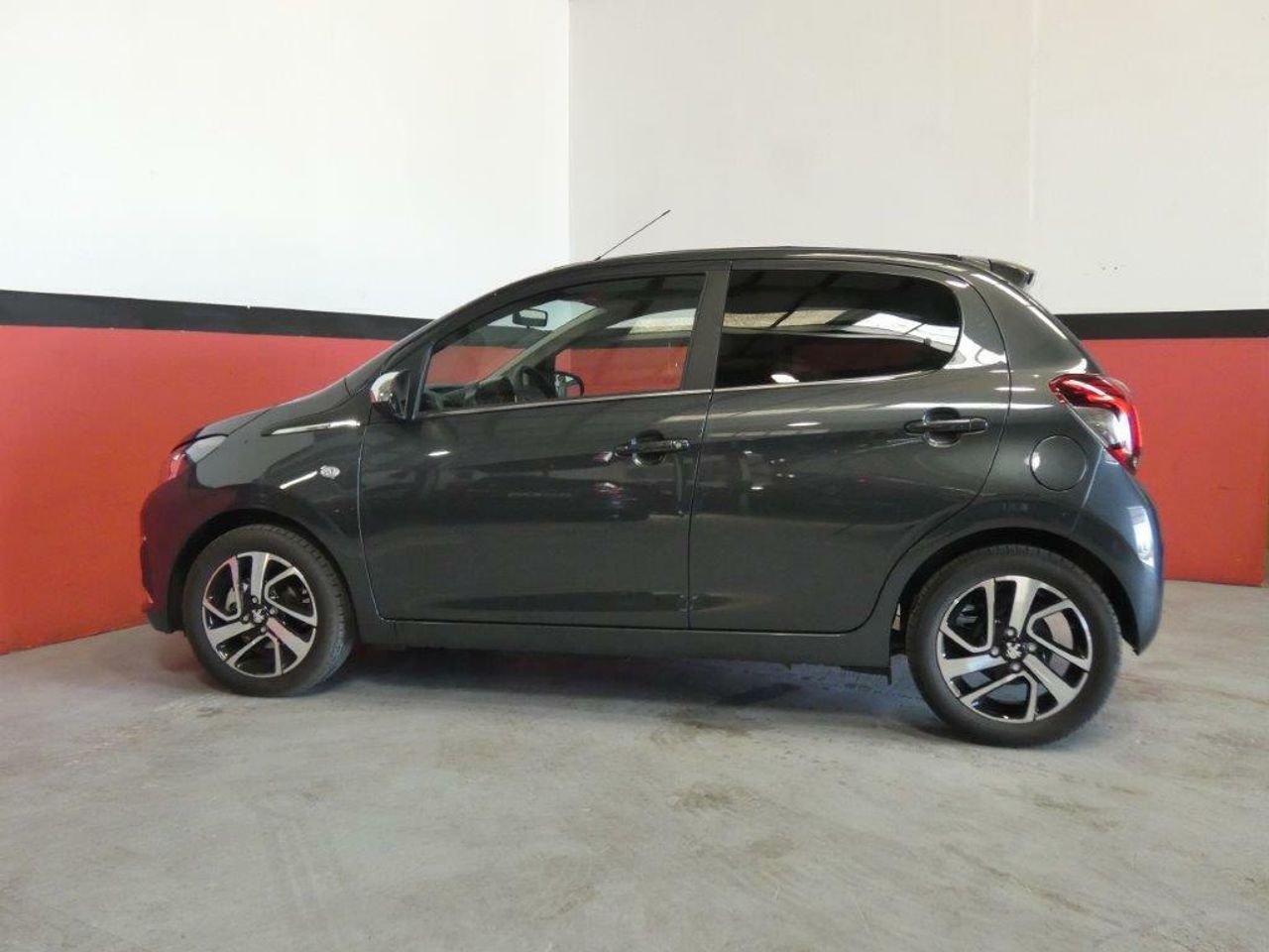 Foto Peugeot 108 9