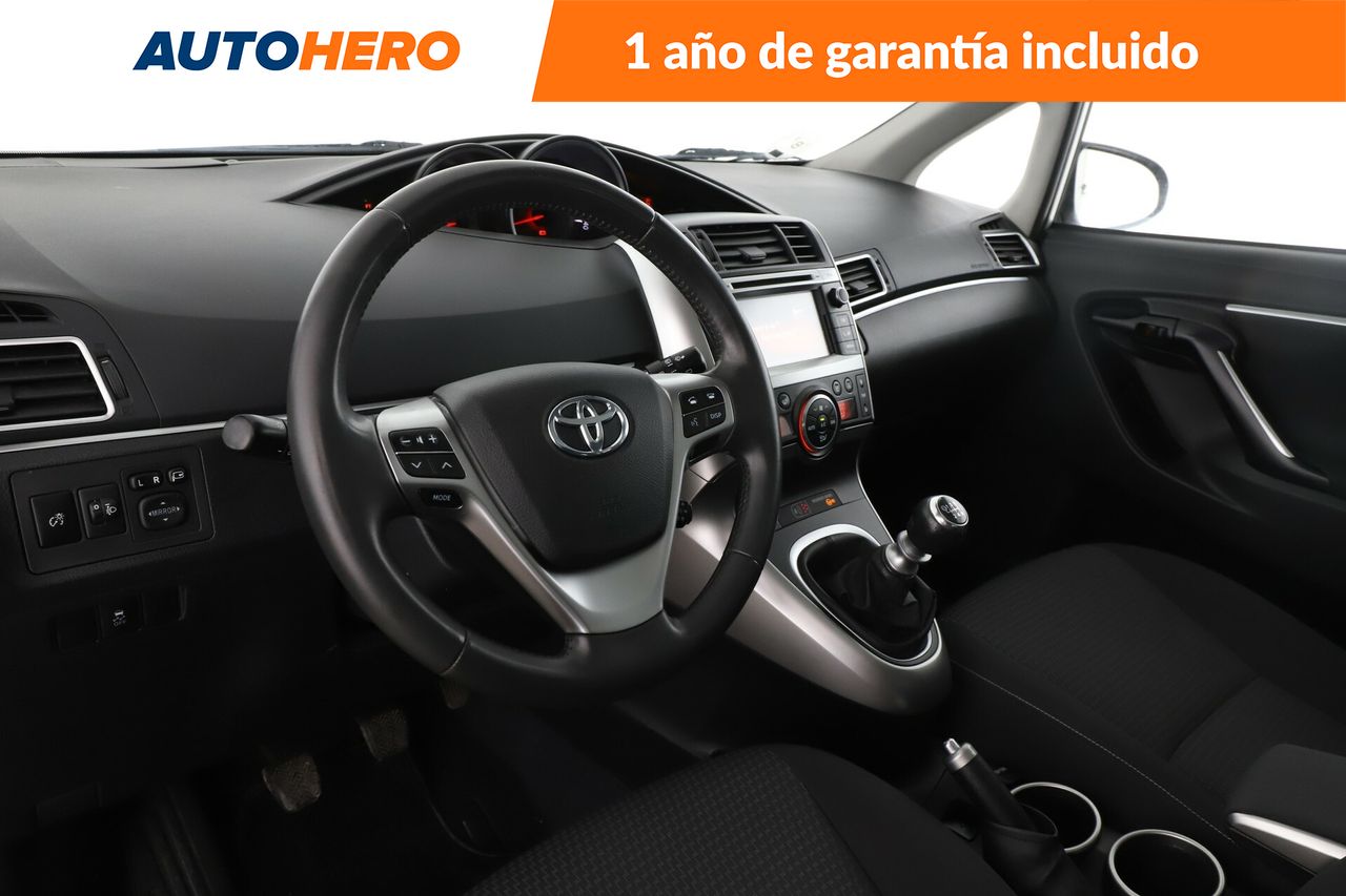 Foto Toyota Corolla Verso 11