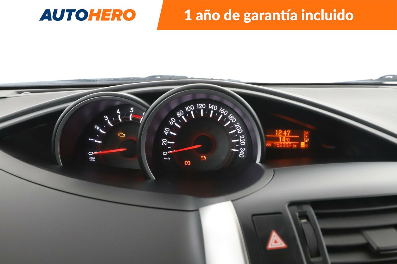 Foto Toyota Corolla Verso 19