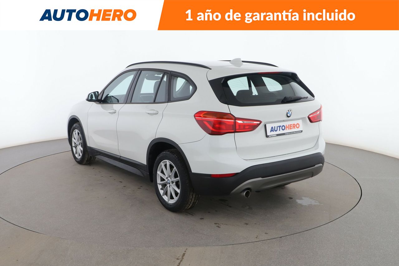 Foto BMW X1 4