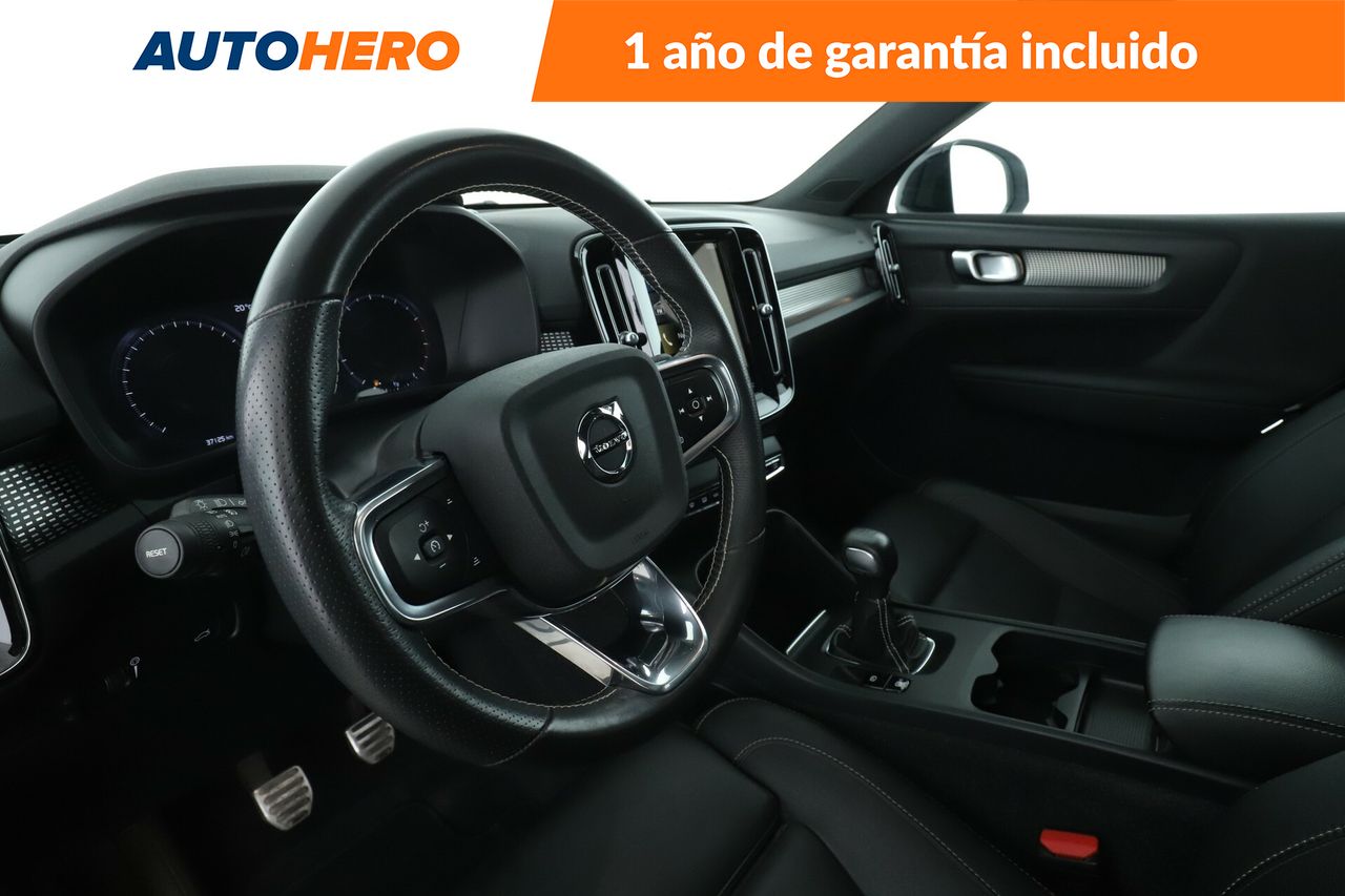 Foto Volvo XC40 12