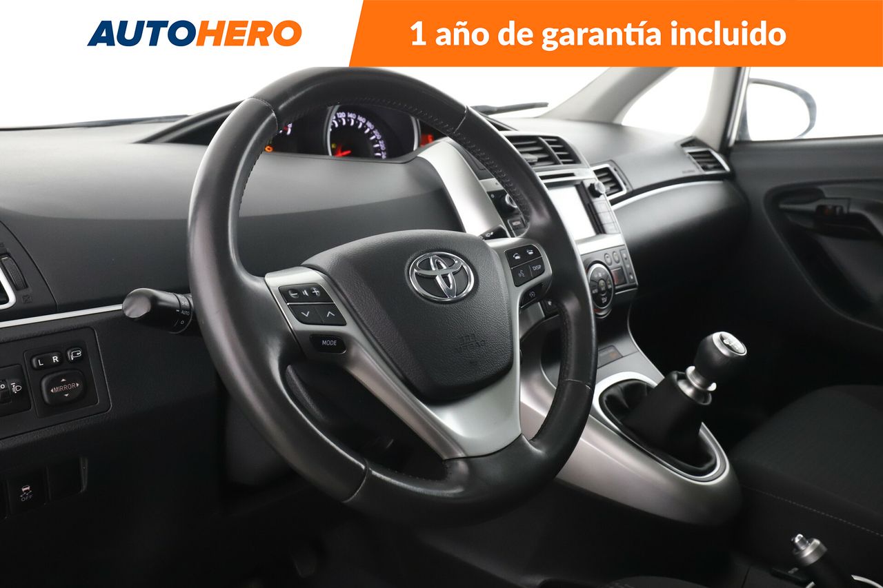 Foto Toyota Corolla Verso 11