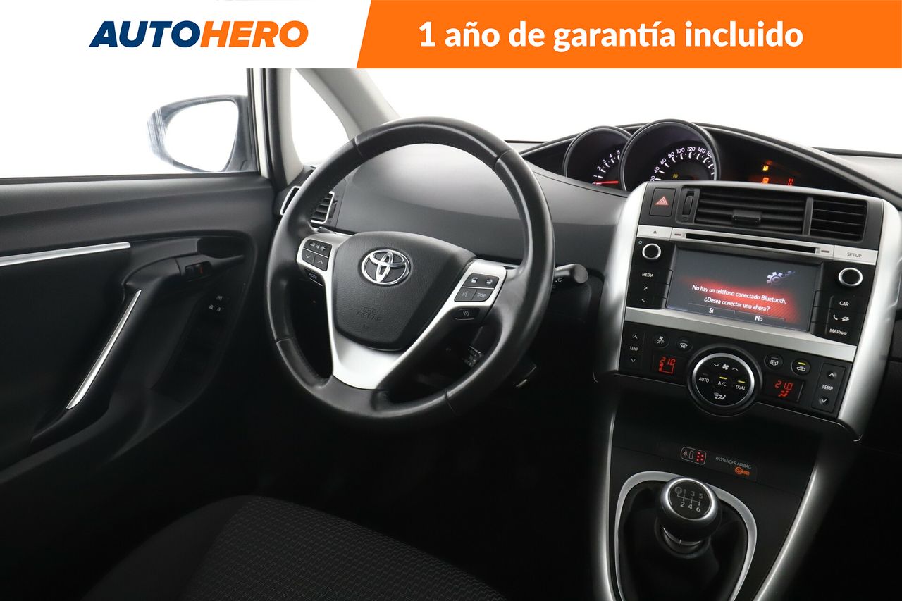 Foto Toyota Corolla Verso 14