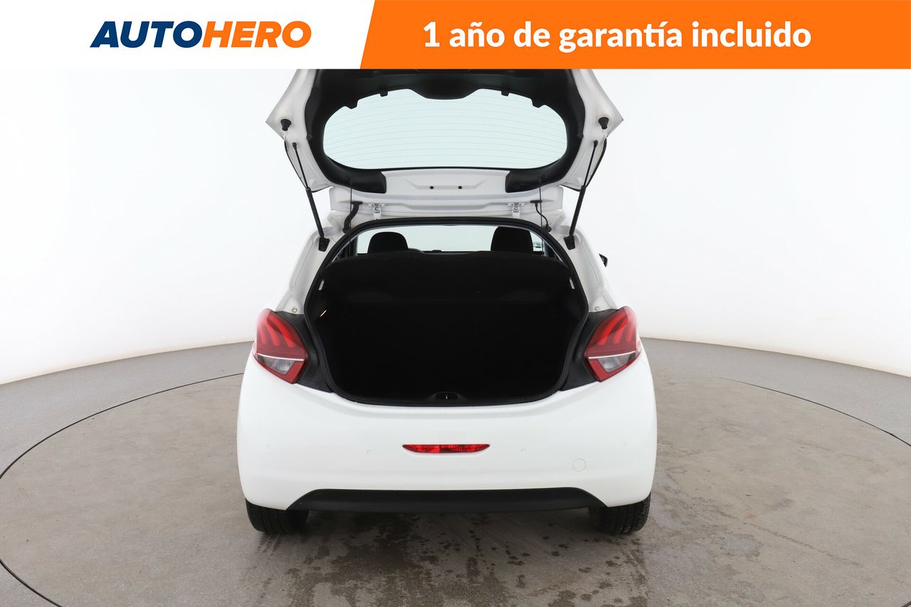 Foto Peugeot 208 17