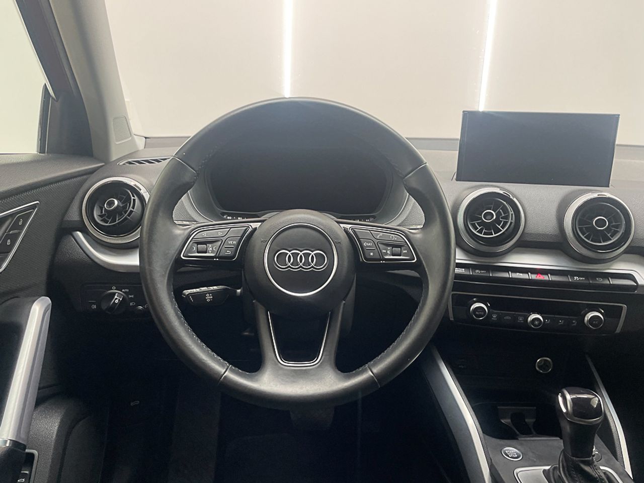 Foto Audi Q2 15