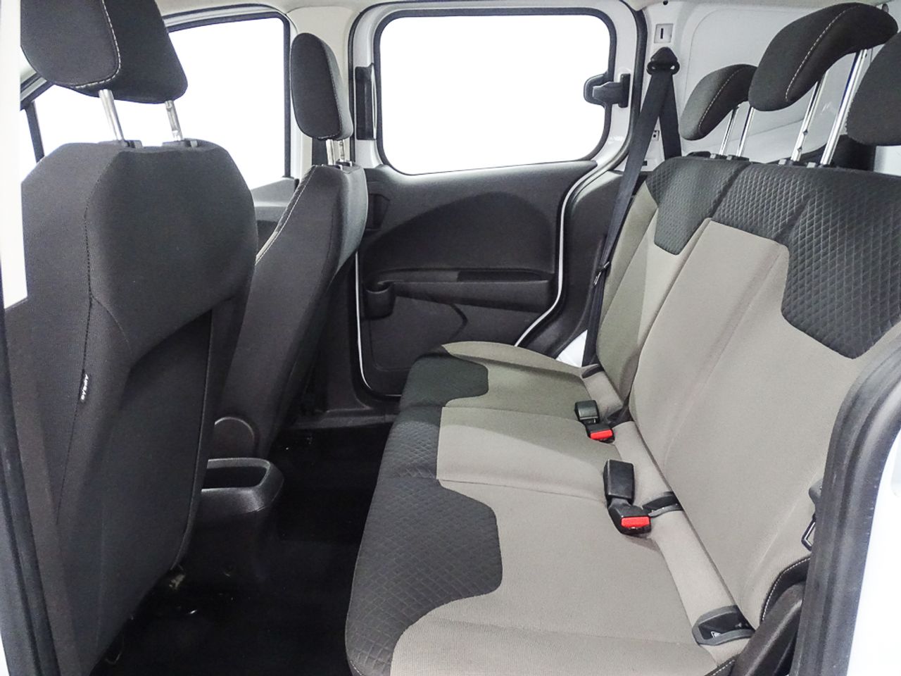 Foto Ford Tourneo Courier 8