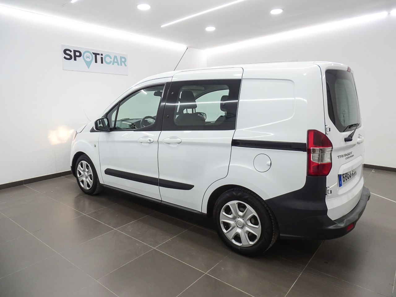 Foto Ford Tourneo Courier 18