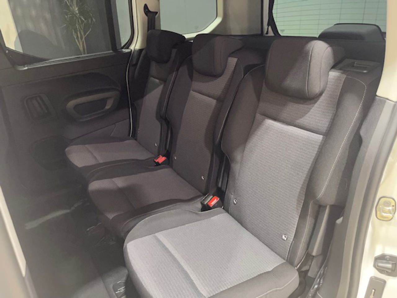 Foto Toyota Proace Verso 45