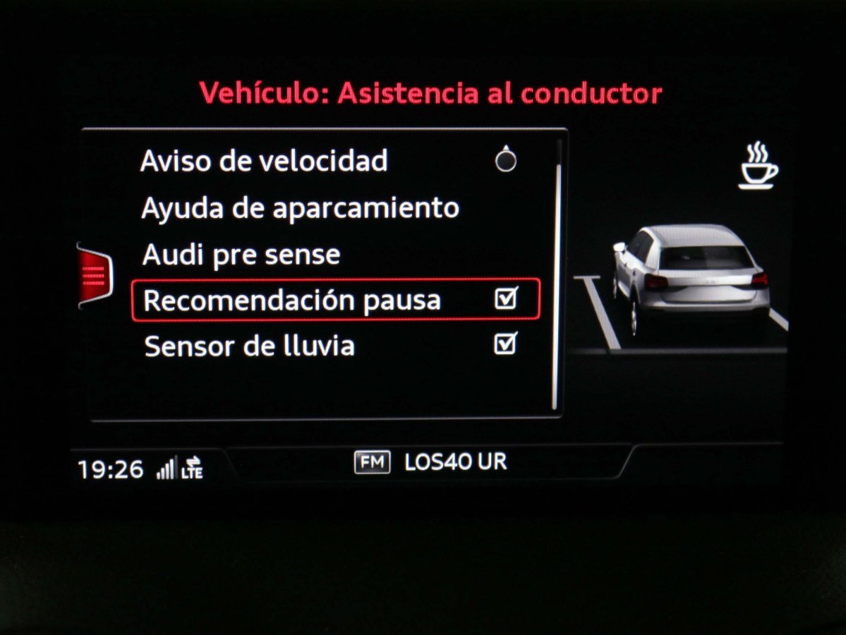Foto Audi Q2 27