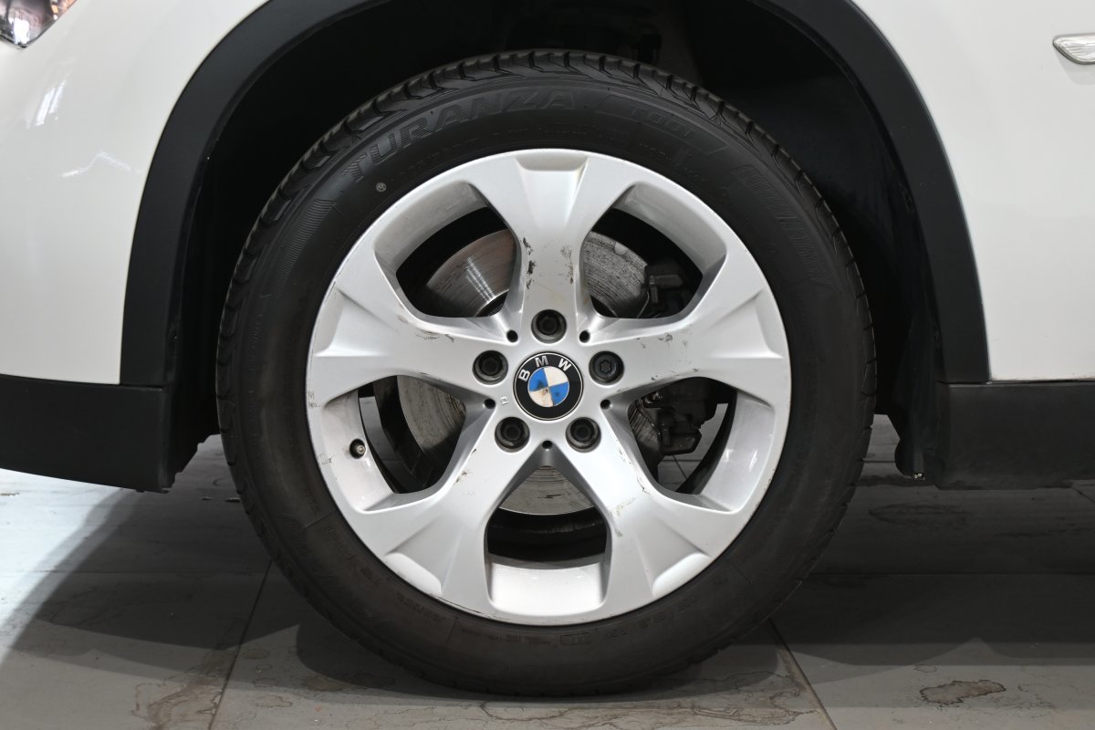 Foto BMW X1 32