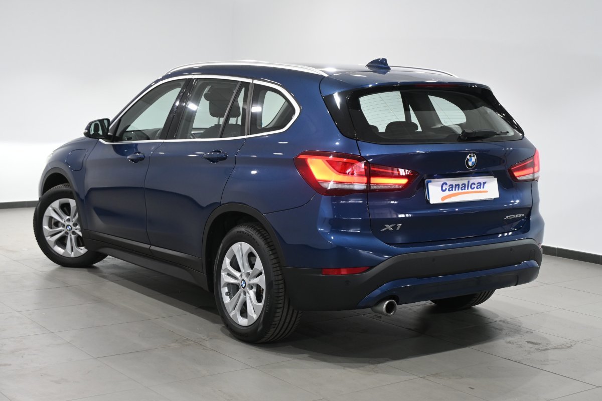 Foto BMW X1 6