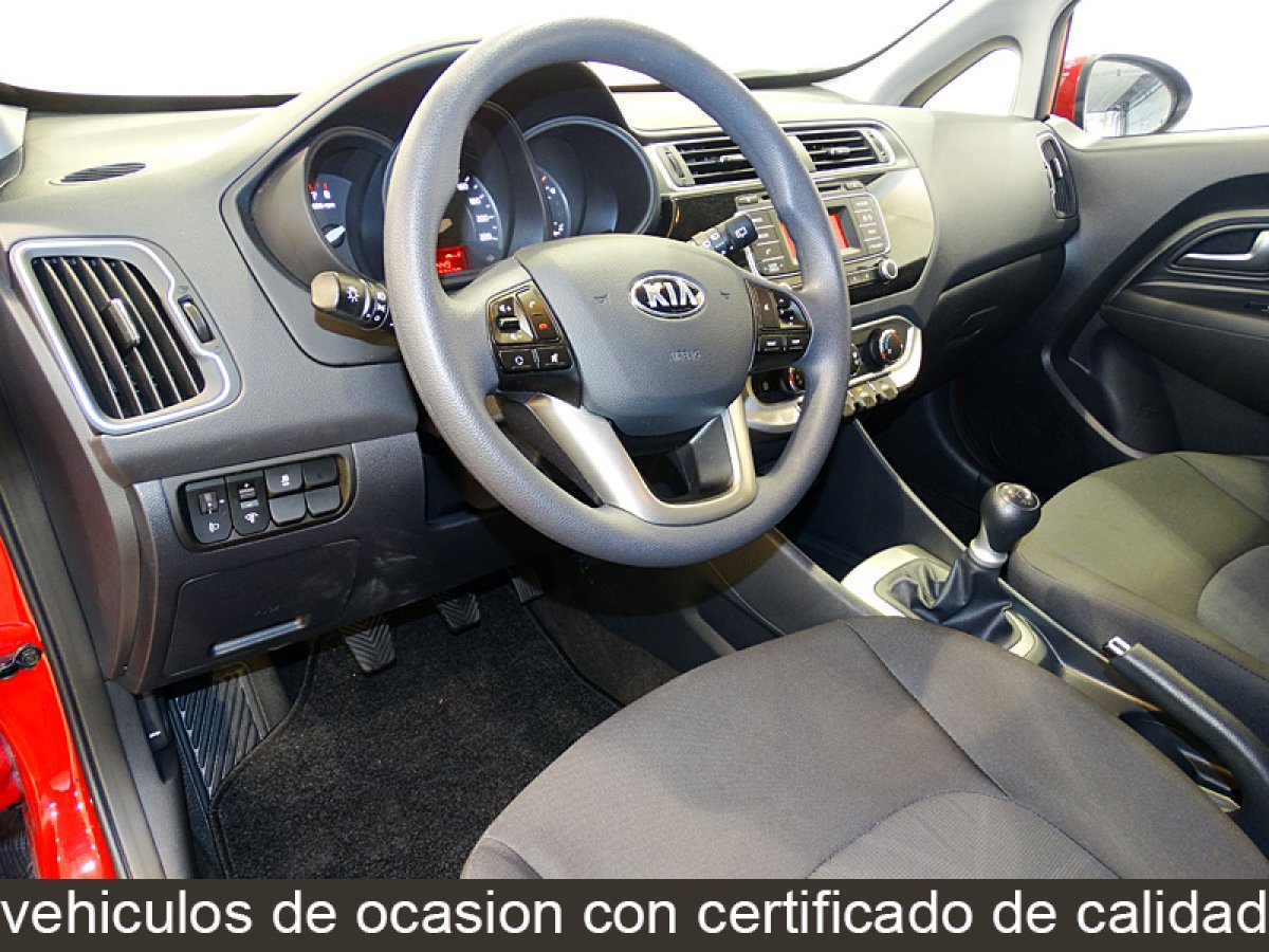 Foto Kia Rio 22