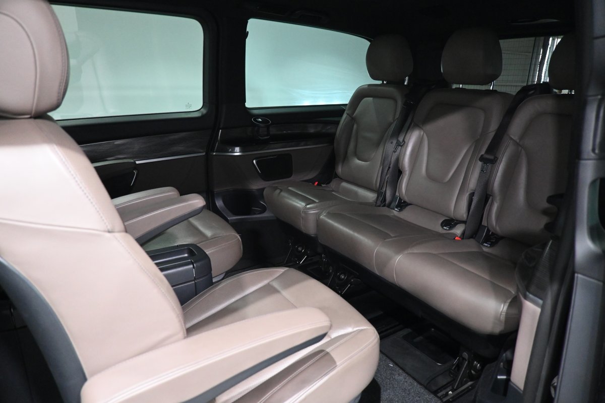 Foto Mercedes-Benz Clase V 12