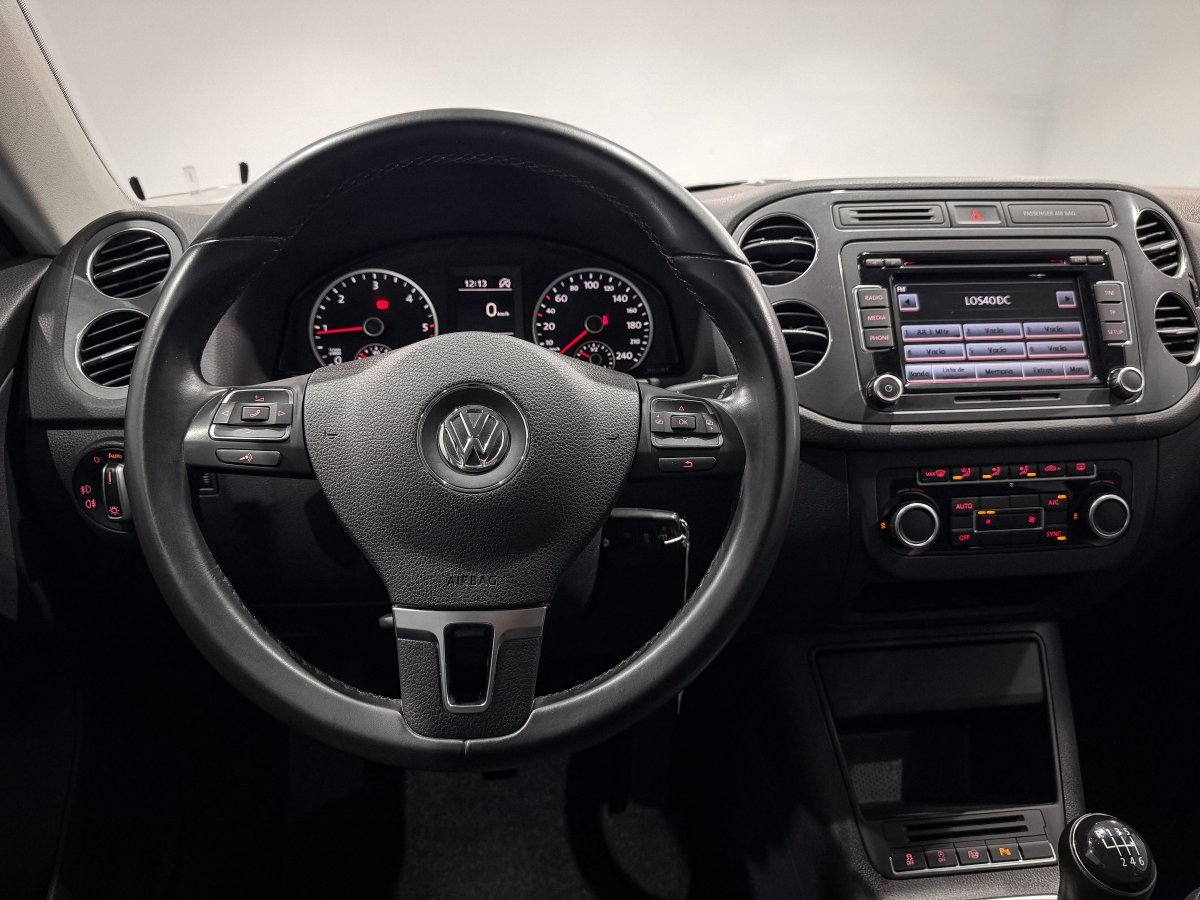 Foto Volkswagen Tiguan 19