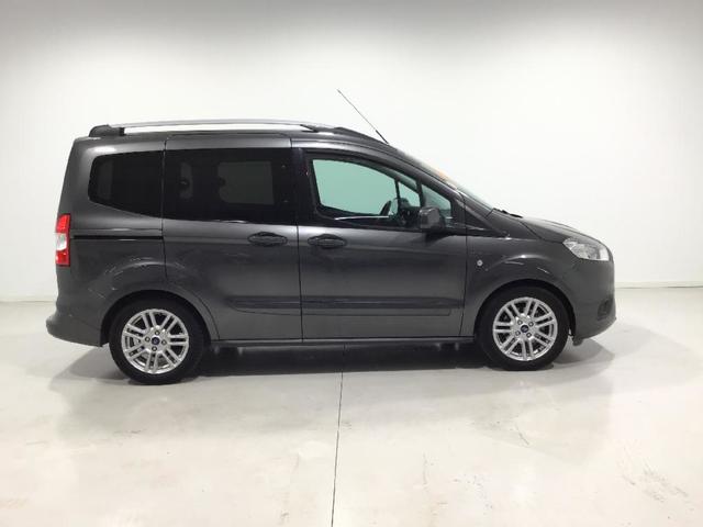 Foto Ford Tourneo Courier 2