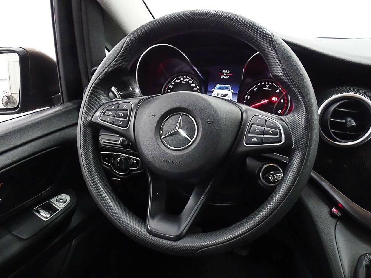 Foto Mercedes-Benz Clase V 26