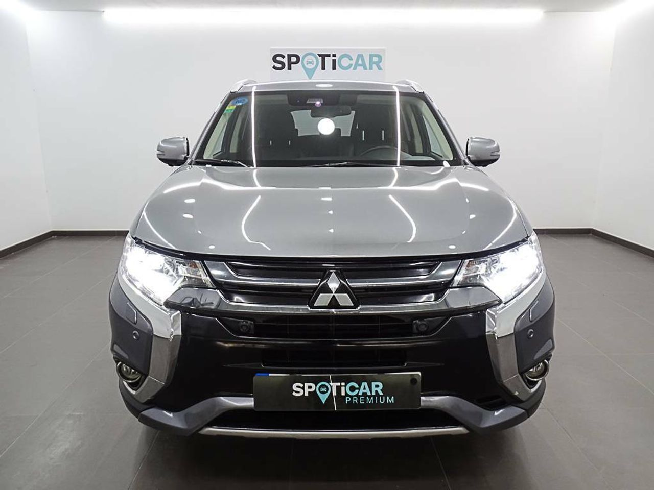 Foto Mitsubishi Outlander 2