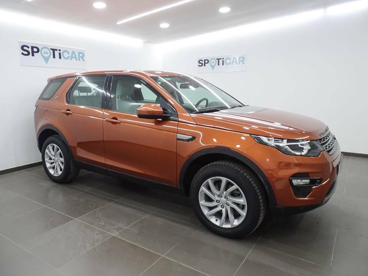 Foto Land-Rover Discovery Sport 15