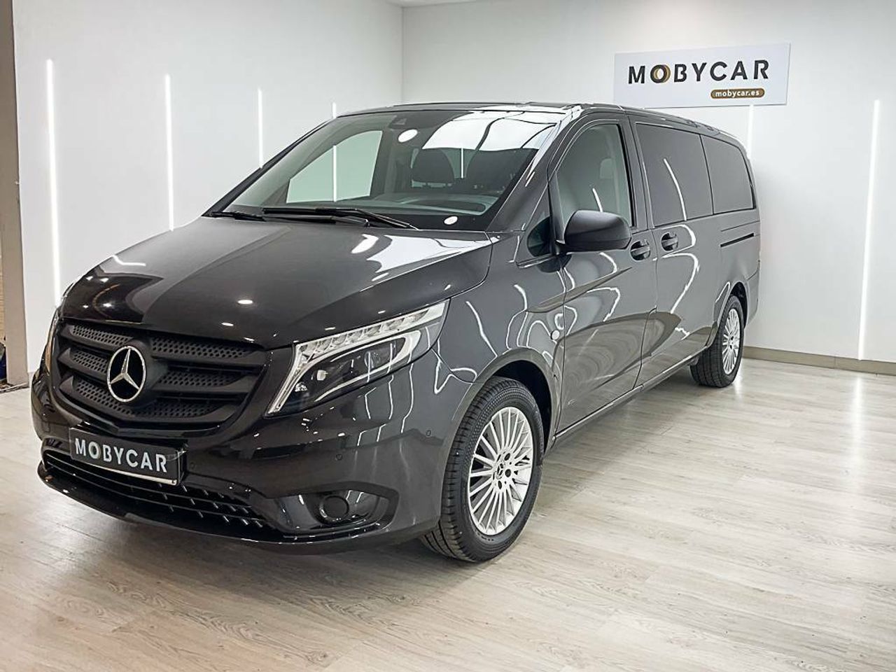 Foto Mercedes-Benz Vito 1