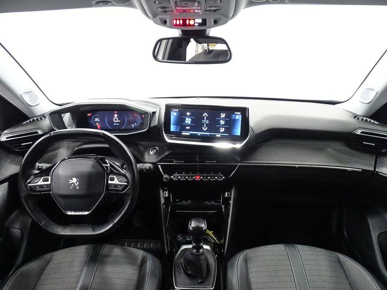 Foto Peugeot 2008 8