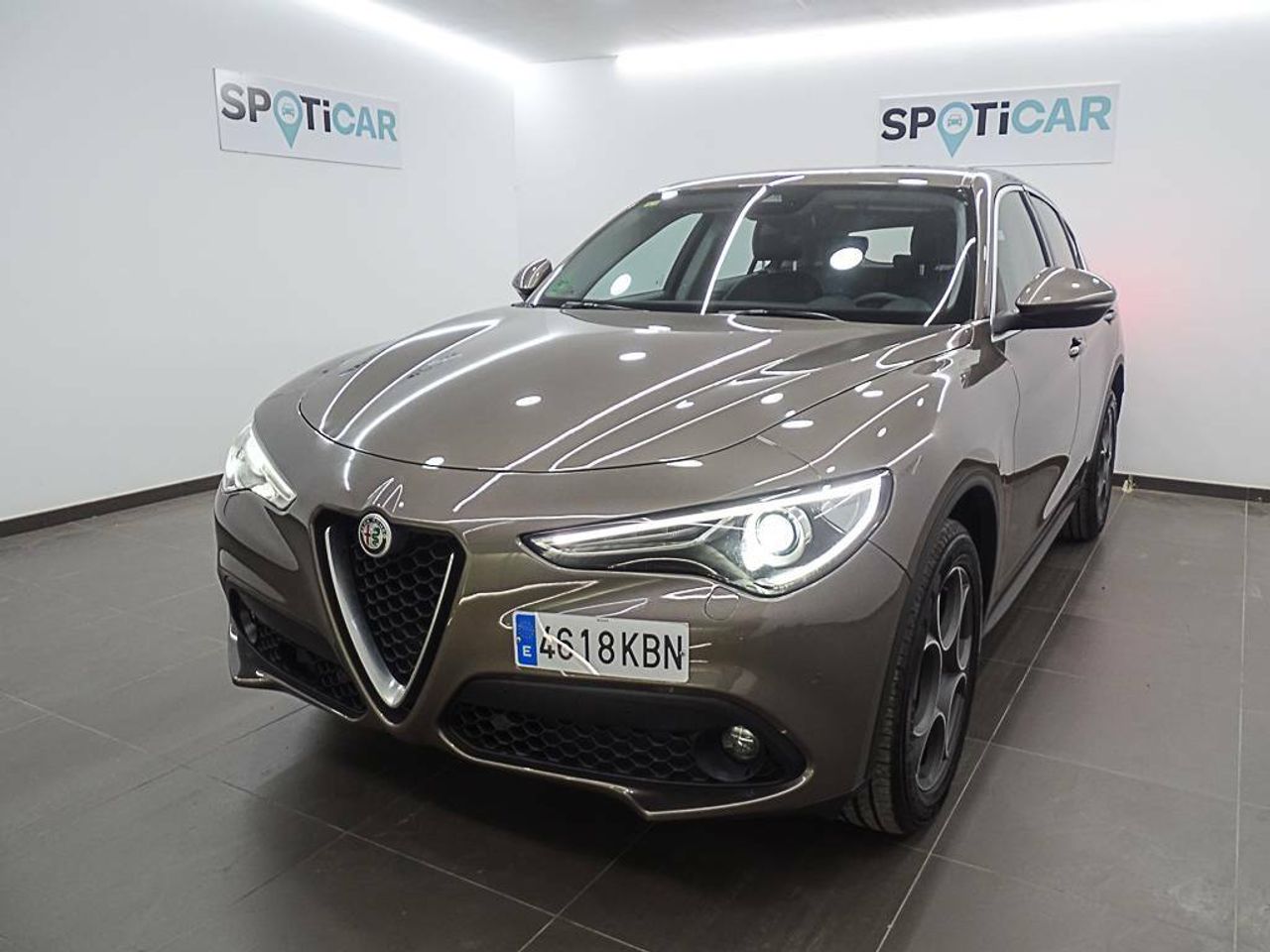 Foto Alfa Romeo Stelvio 1