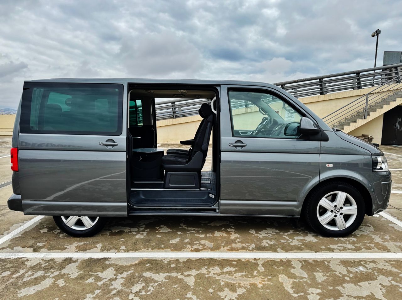 Foto Volkswagen Multivan 11