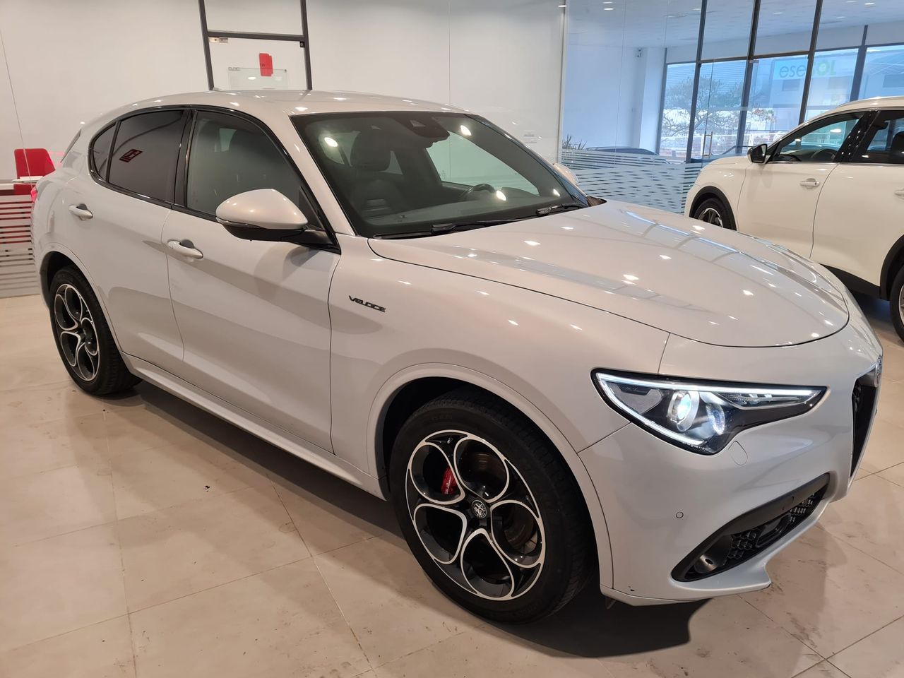 Foto Alfa Romeo Stelvio 3