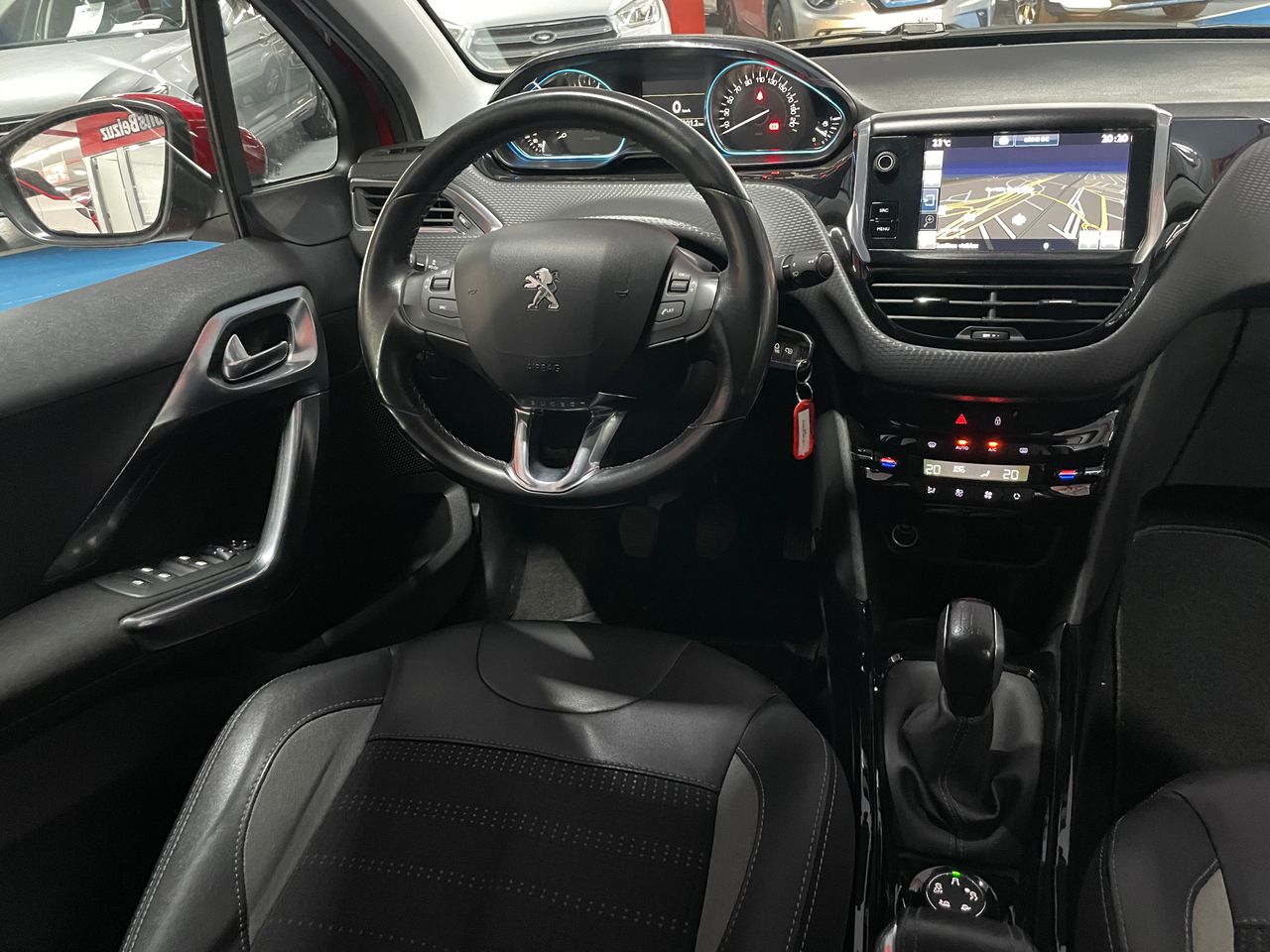 Foto Peugeot 2008 11