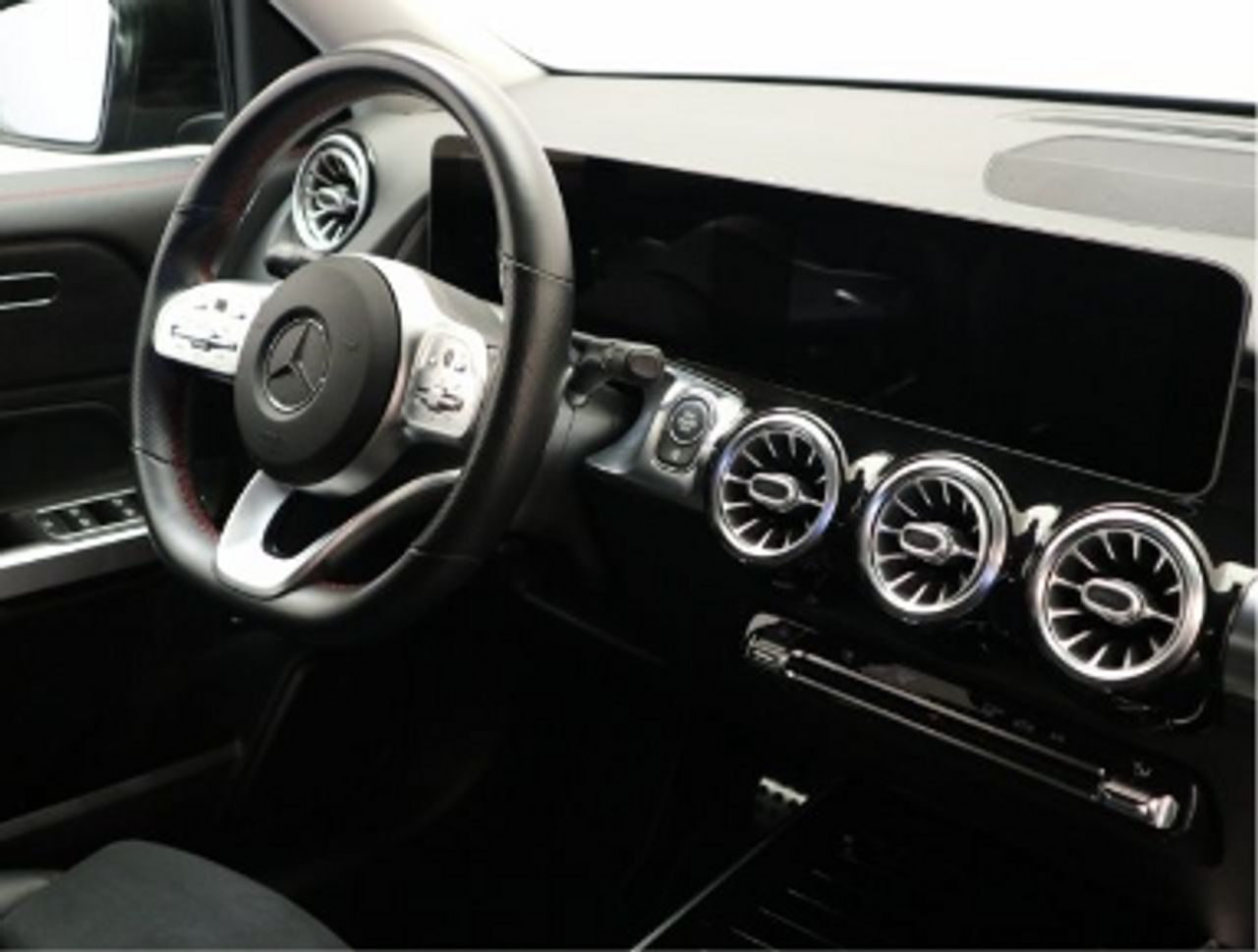 Foto Mercedes-Benz Clase GLB 7
