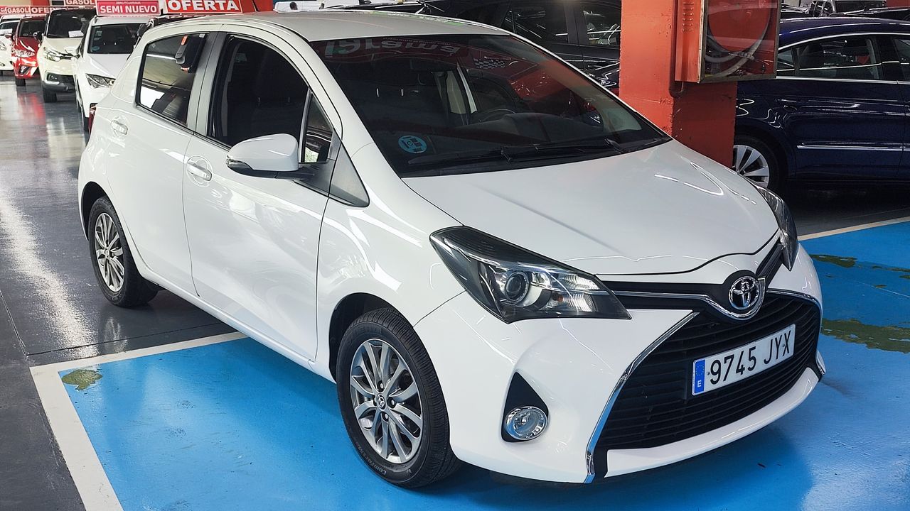 Foto Toyota Yaris 1