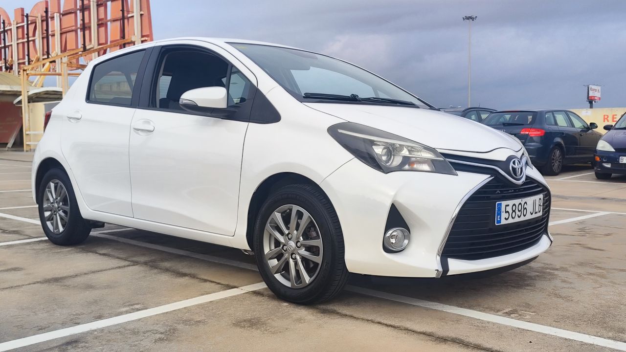 Foto Toyota Yaris 1