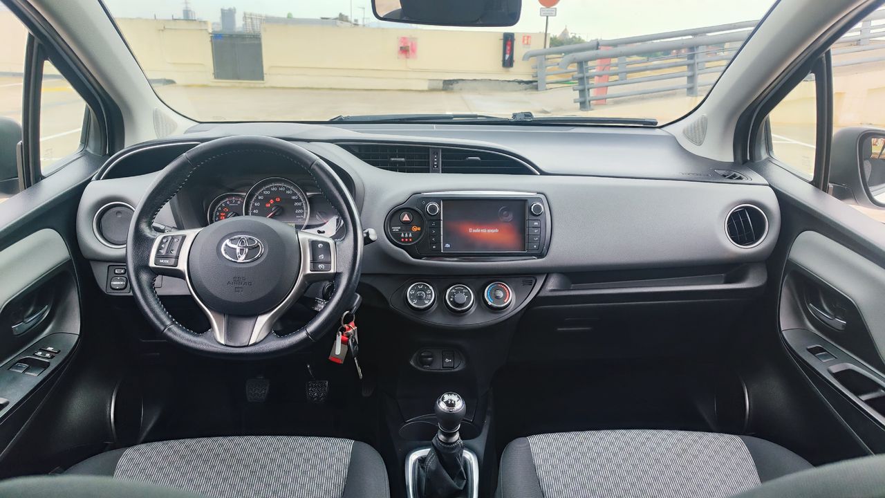 Foto Toyota Yaris 10