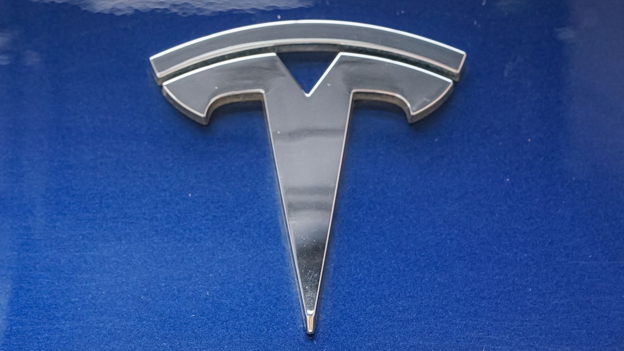 Foto Tesla Model  S 26