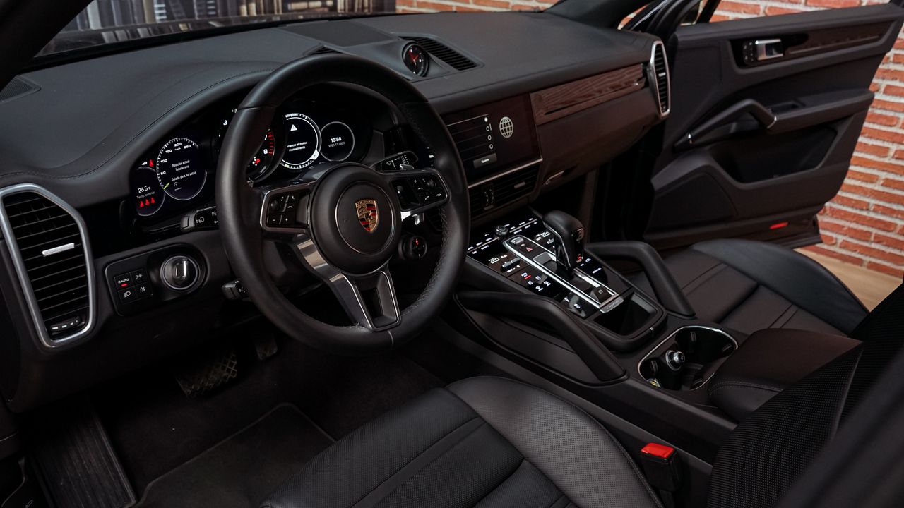 Foto Porsche Cayenne Coupe 26