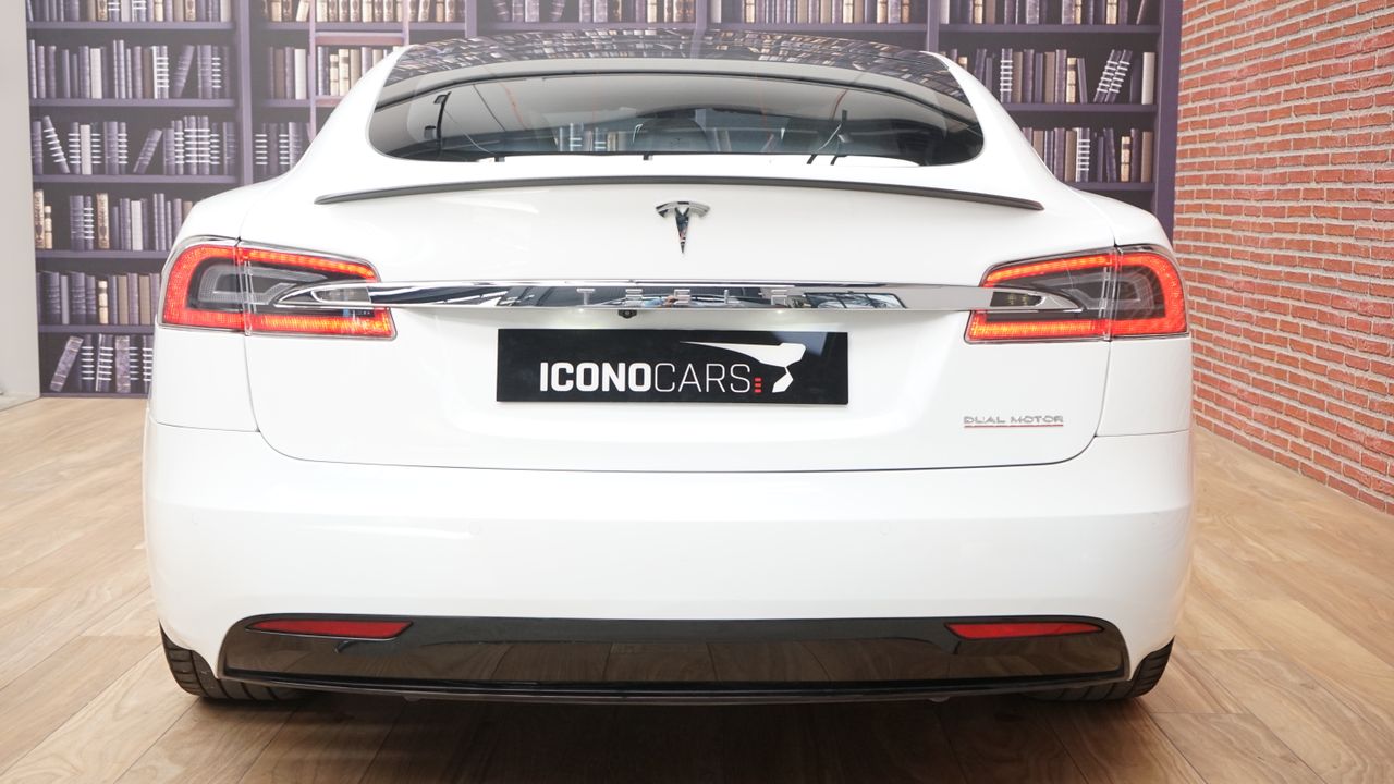 Foto Tesla Model  S 13