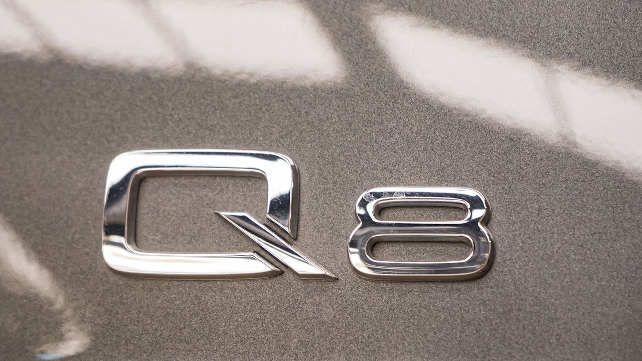 Foto Audi Q8 15