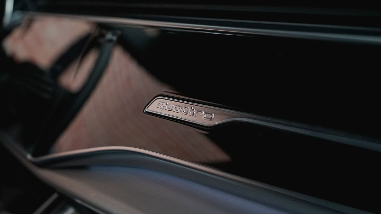 Foto Audi Q8 41