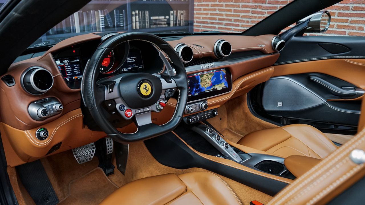 Foto Ferrari Portofino 32