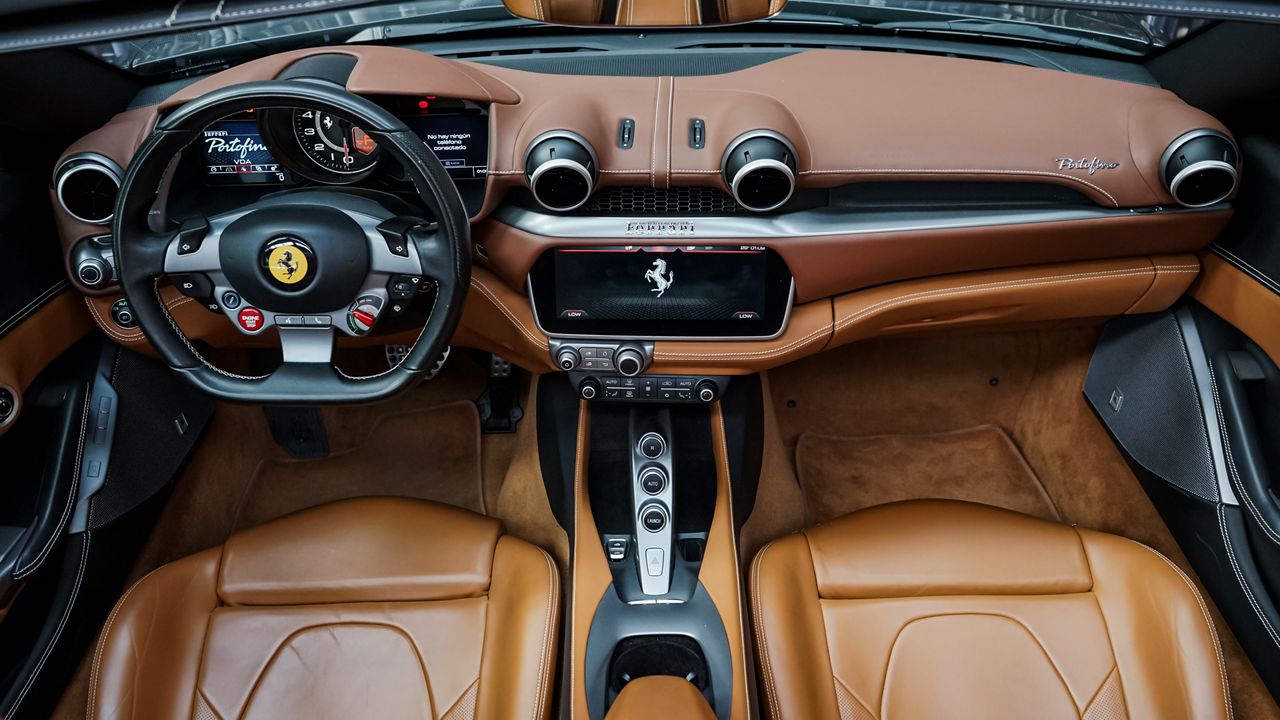 Foto Ferrari Portofino 36