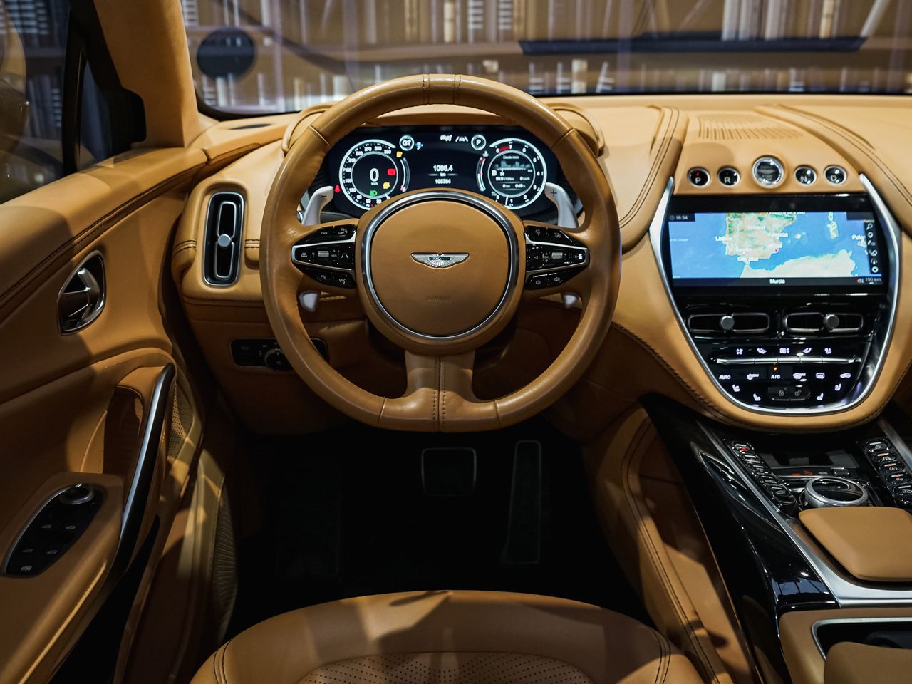 Foto Aston martin DBX 40