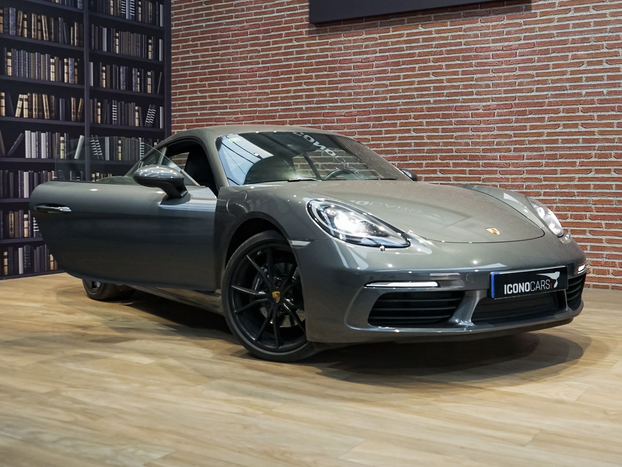 Foto Porsche 718 3