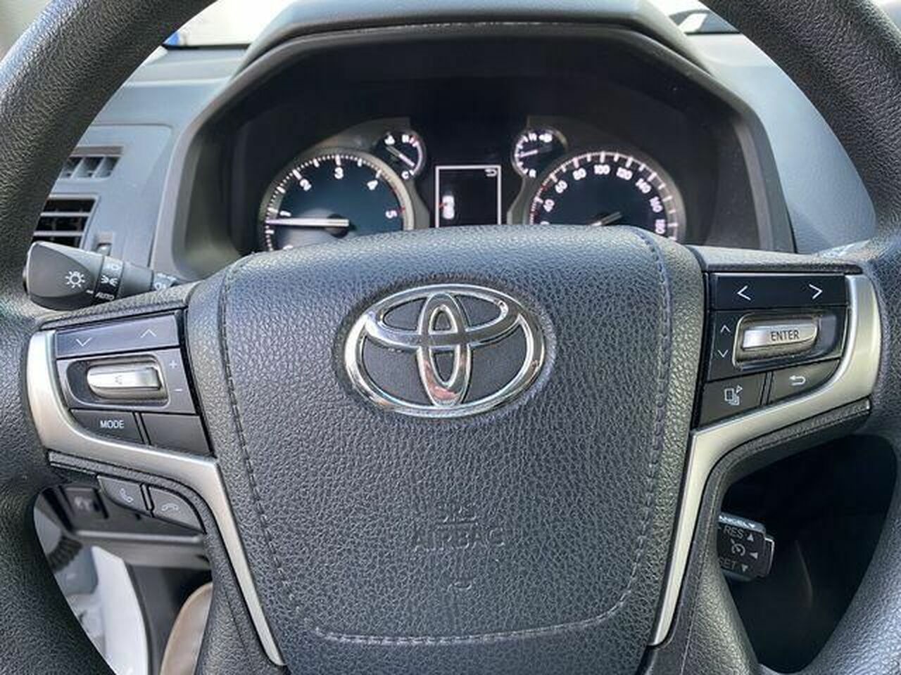 Foto Toyota Land Cruiser 8