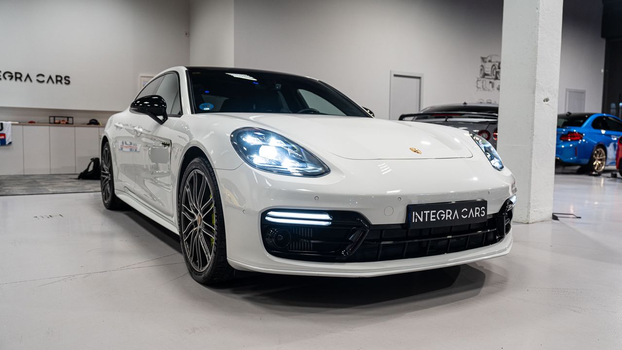 Foto Porsche Panamera 12